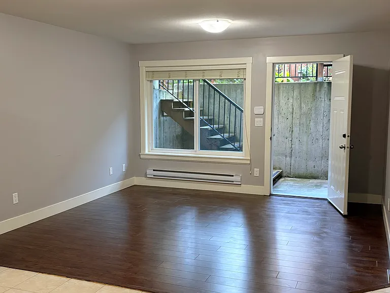 210a St — Photo 7