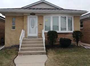 7537 W Strong St, Harwood Heights, IL 60706