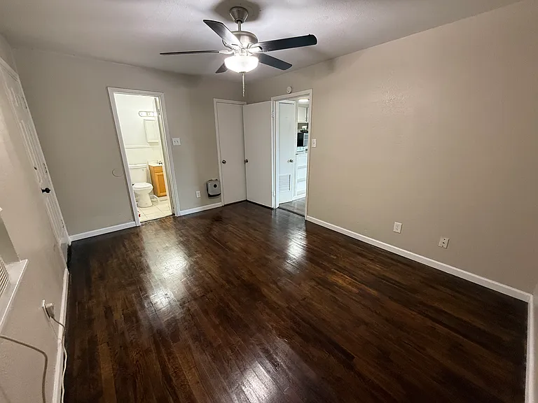207 Wolf St #B — Photo 3