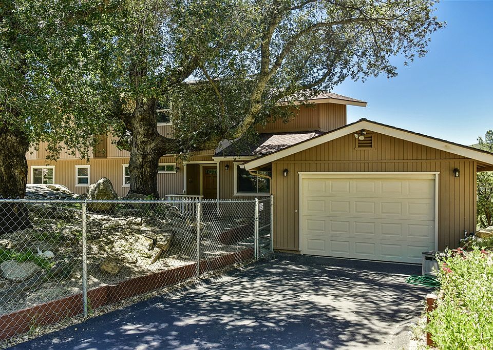 2nd image of 8620 Ponderosa Ln