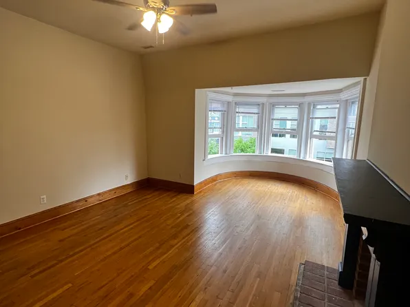 909 W Grace St APT 3, Richmond, VA 23220