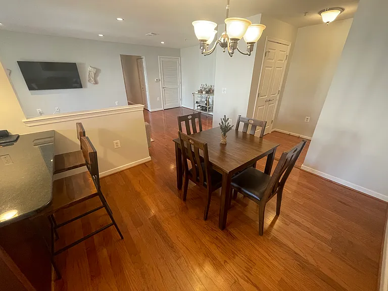 4069 S Four Mile Run Dr #401 — Photo 4