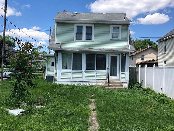 3rd image of 939 E 17th Ave