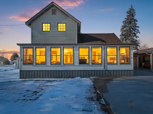 309 S Warrington Ave, Cecil, WI 54111