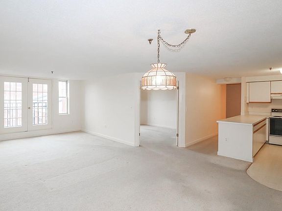 5th image of 11 Church St Unit 514