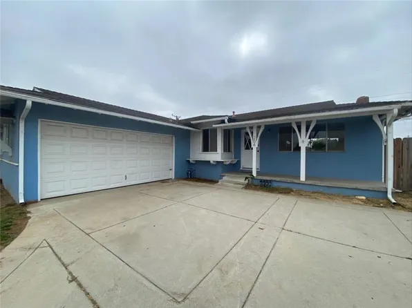 204 Downing Ln, Santa Maria, CA 93455