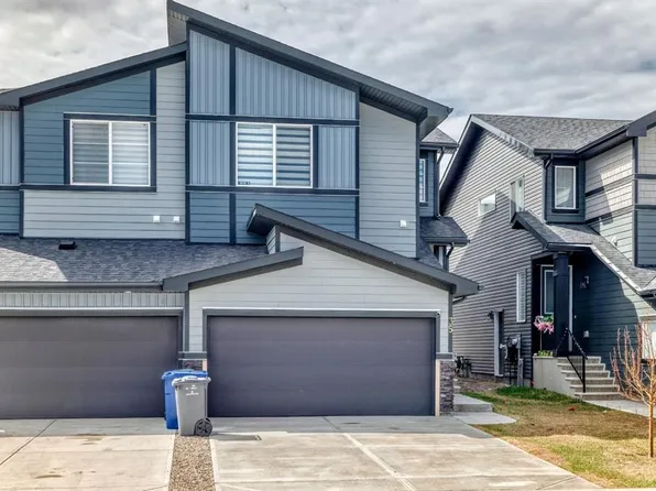 35 Waterford Hts, Chestermere, AB T1X 2M8