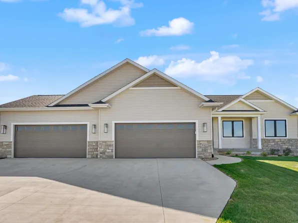 1522 Pebble Stone Pl, Cedar Falls, IA 50613