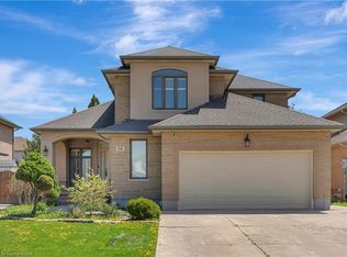 84 Gatestone Dr, Stoney Creek, ON L8J2V1