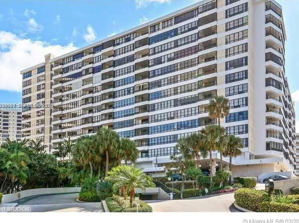 500 Three Islands Blvd APT 709, Hallandale, FL 33009