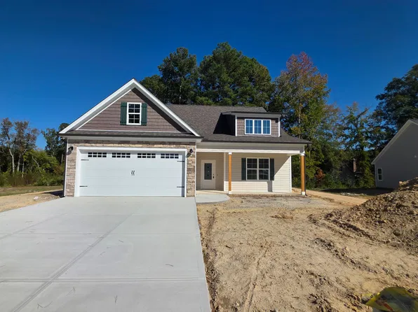 113 Hawthorne St, Louisburg, NC 27549