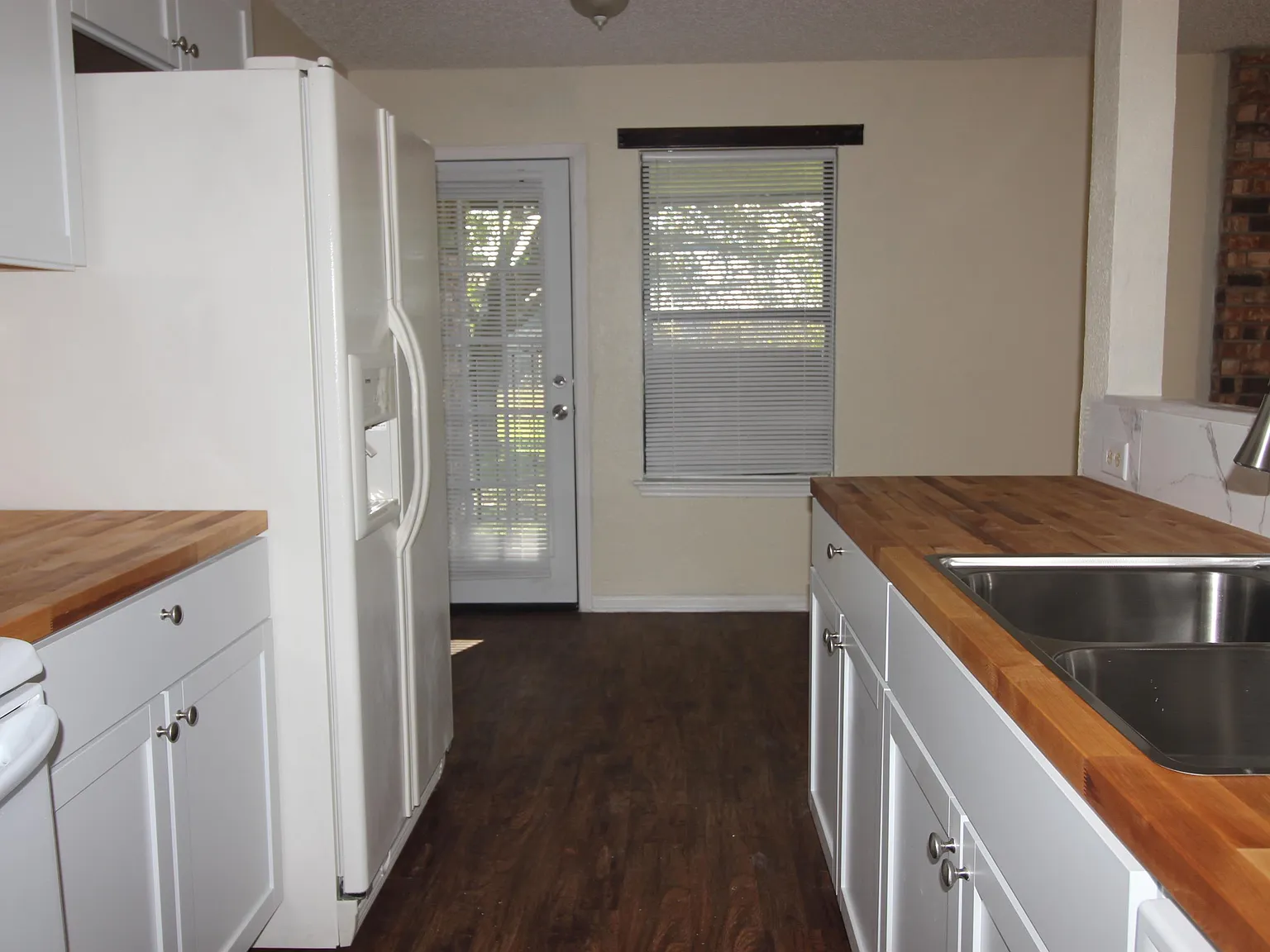 4804 Rainbow Circle - C — Photo 2
