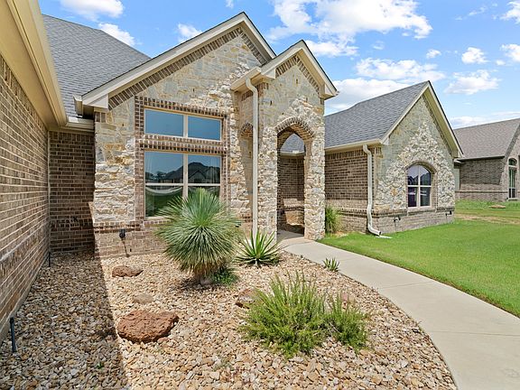 3rd image of 1030 Alex Dr