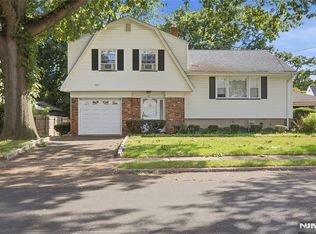92 Van Buskirk Road, Teaneck, NJ 07666