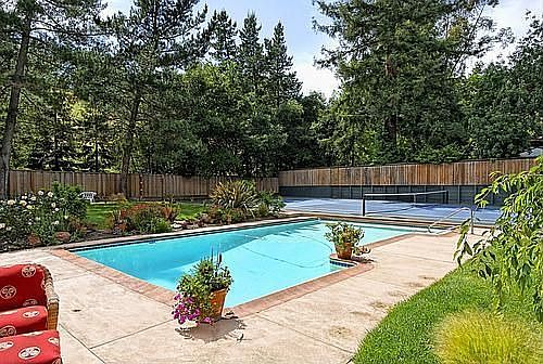 2nd image of 1609 Silver Dell Rd