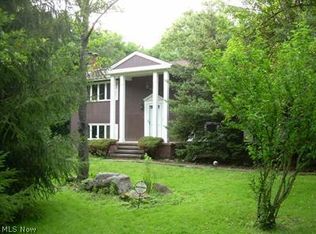 9934 Bell Rd, Newbury, OH 44065