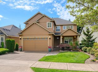 708 Fairwood Cres, Woodburn, OR