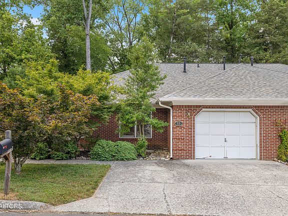 2nd image of 11 Bellhaven Ln