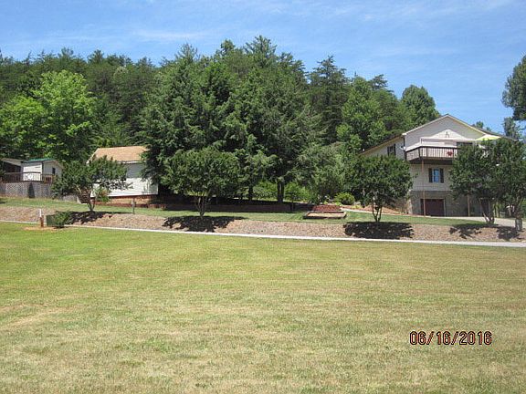 2nd image of 343 Blue Heron Ln