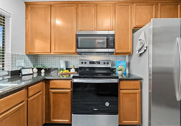 615 Fredricks Ave #140 — Photo 6