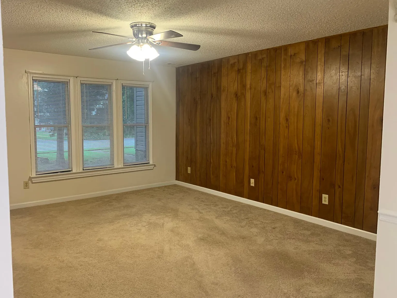 2 bed, 1.5 bath, 1232 sqft, $1,200 — Photo 3