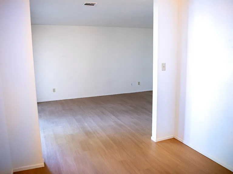 2905 Niagra St #159 — Photo 11