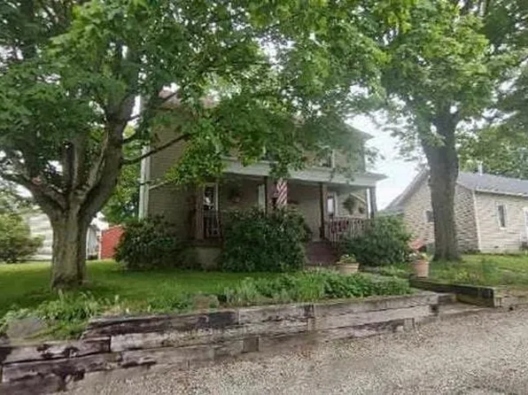 211 W Grant St, Houston, PA 15342