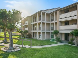 101 Lakeview Ter #D, Montgomery, TX 77356