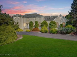 7 White Cedar Ln, Holmdel, NJ 07733