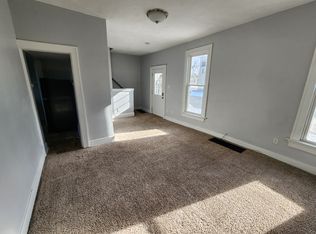 348 8th Ave SW, Cedar Rapids, IA 52404