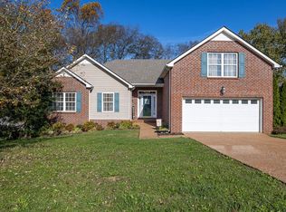 2037 Trenton Dr, Spring Hill, TN 37174