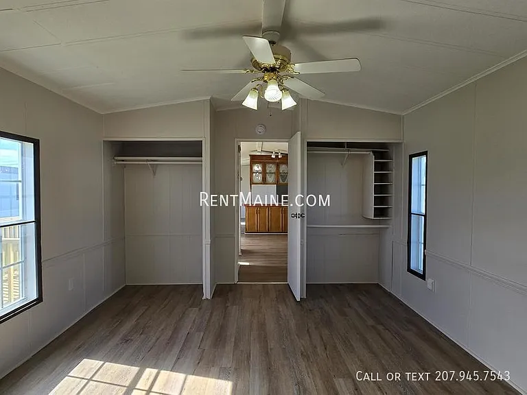 118 E St — Photo 7