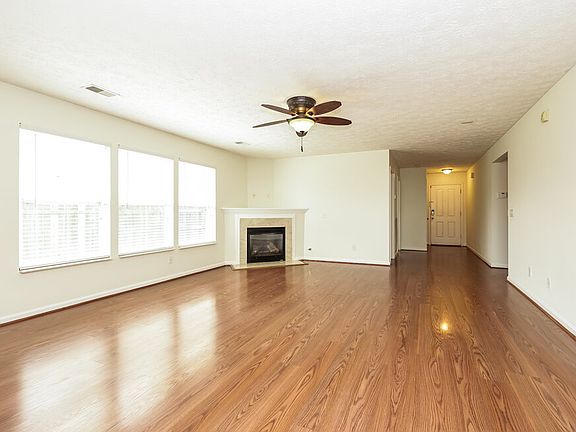 4th image of 606 Blossom Hill Dr