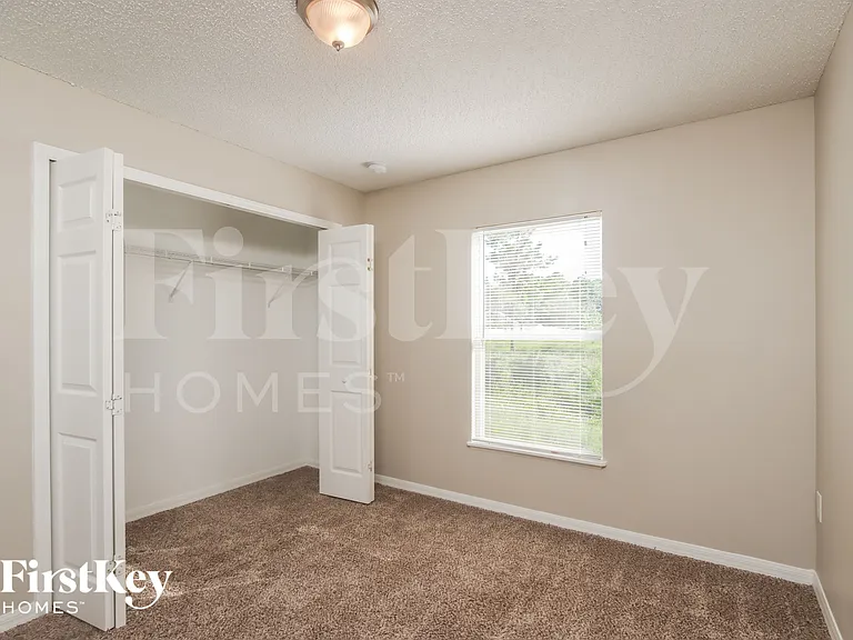 1198 Venus St SE — Photo 11
