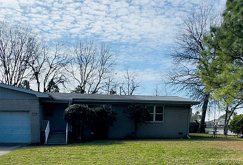 4510 E 49th St Photo 1