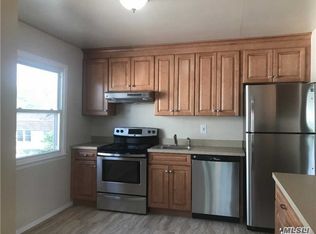21415 15th Ave #2, Bayside, NY 11360