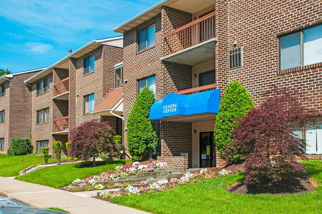 Park Place — Photo 1