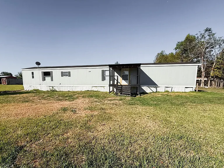 861 County Road 947 #C — Photo 4