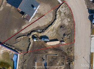 1306 Round Top Rd, Bismarck, ND 58503