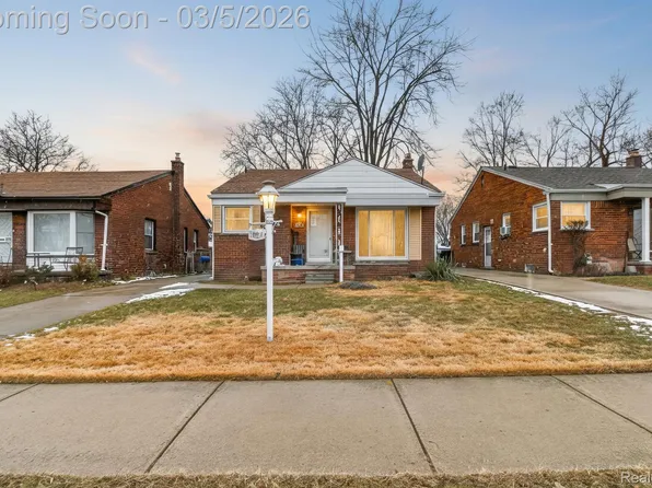 11319 Woodbine, Redford, MI 48239