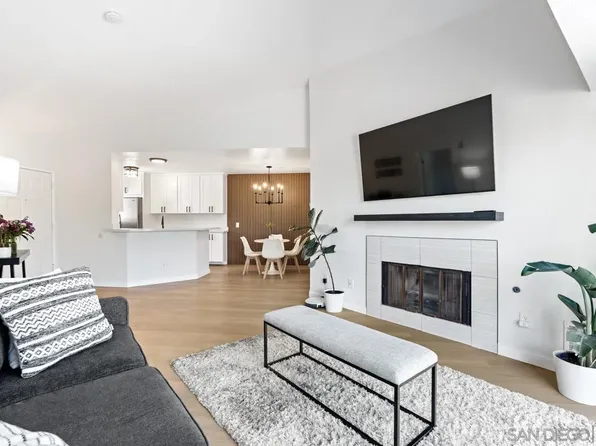 7048 Camino Degrazia Unit 237, San Diego, CA 92111