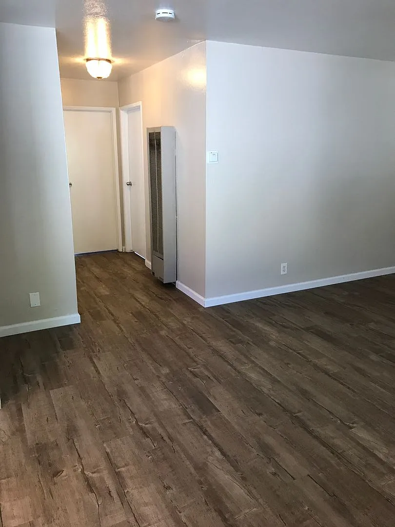Building Photo - 25546 Del Mar Ave