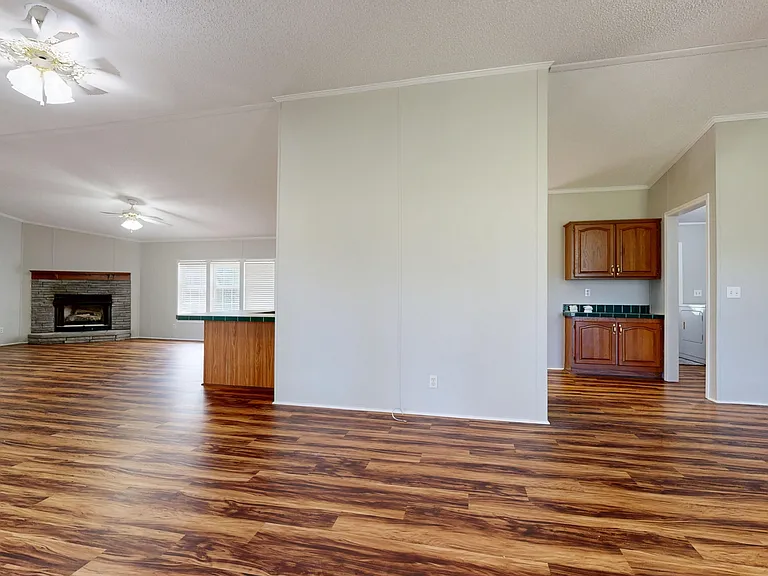 6498 Central Ave — Photo 9
