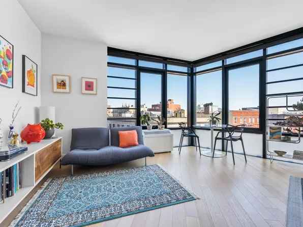 500 Waverly Avenue image 3 of 13