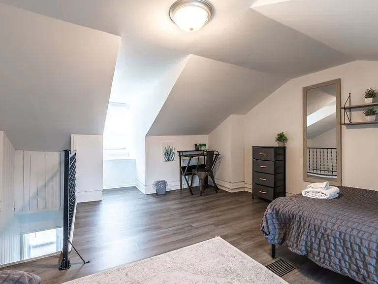 2207 Carey Way — Photo 9