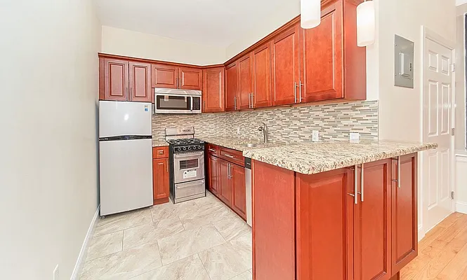 Rented by A&E Real Estate Management | media 12