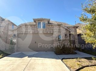 216 Haystack Dr, Van Alstyne, TX 75495