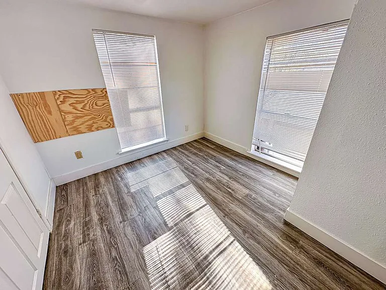 2555 Pierce St — Photo 7