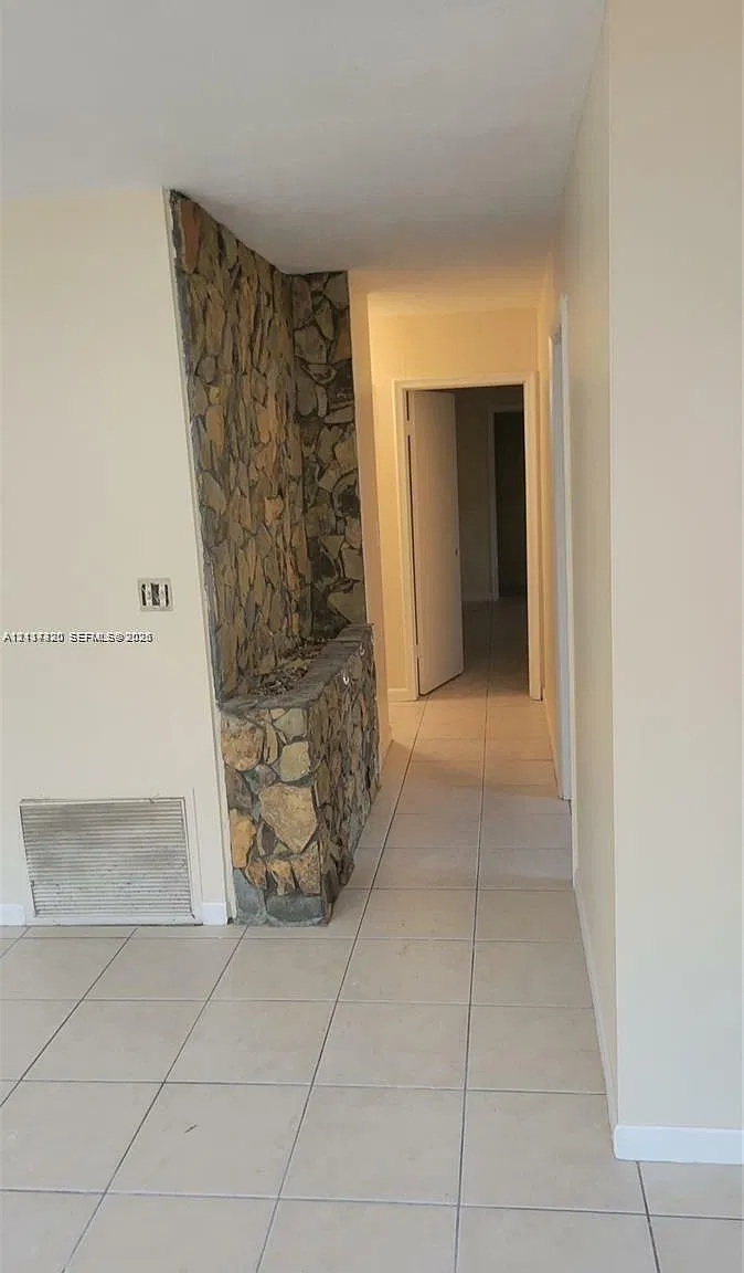 Monterey Park — Photo 3