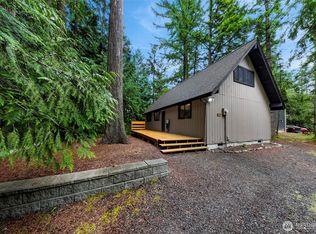 33 N Summit Dr, Bellingham, WA 98229